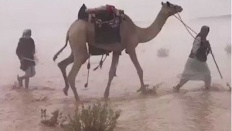 Через аномальну спеку в ОАЕ навчились штучно викликати дощі