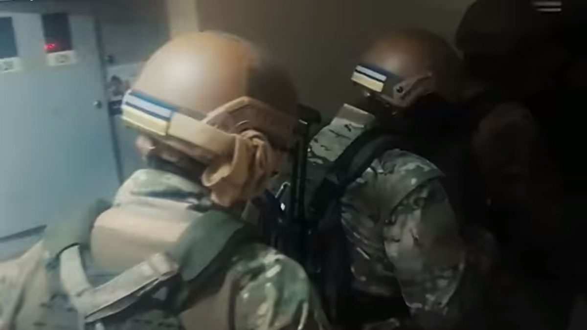 Поліцейські затримали на Київщині банду, яка нападала на суддів та чиновників