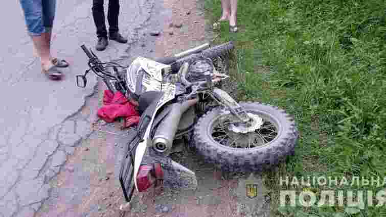 У лобовому зіткненні двох мотоциклів на Закарпатті загинув 17-річний підліток 