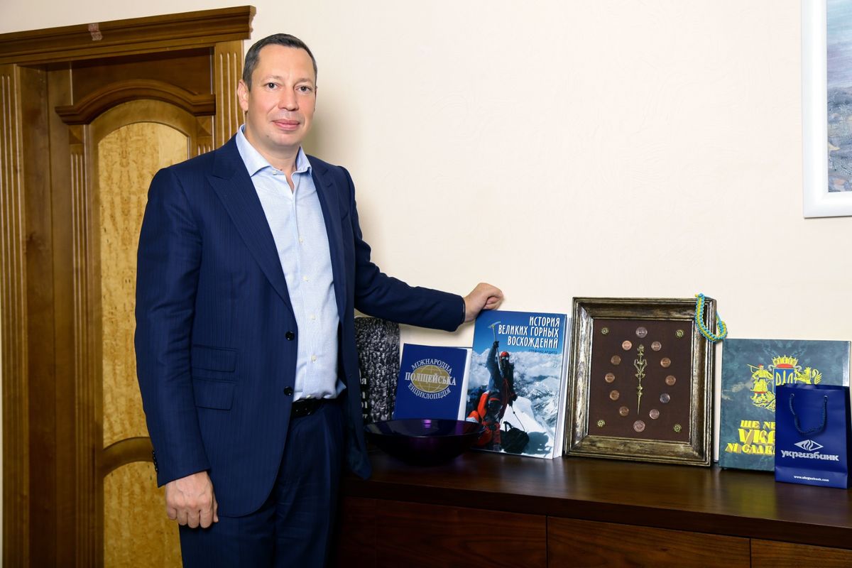 ЗМІ повідомили про незадоволення в Офісі президента головою НБУ Кирилом Шевченком