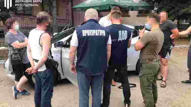 Львівського рибінспектора посадили під домашній арешт за хабар у 30 тис. грн