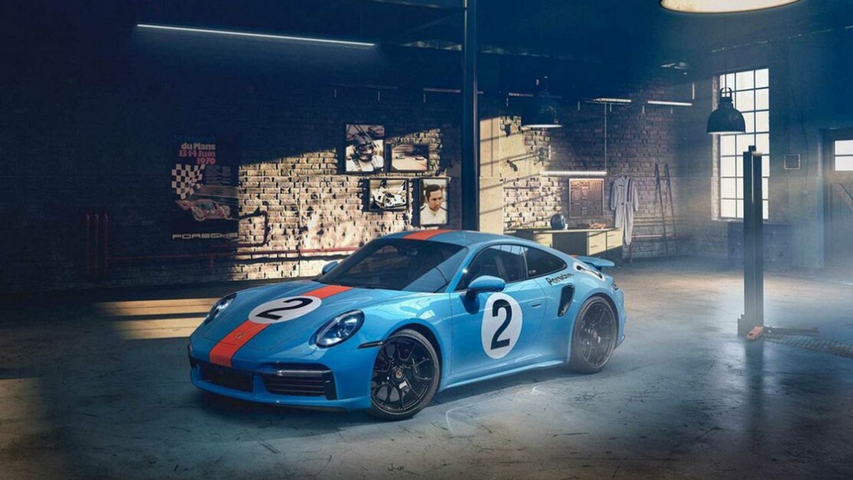 Porsche випустила унікальний 911 на честь легендарного гонщика