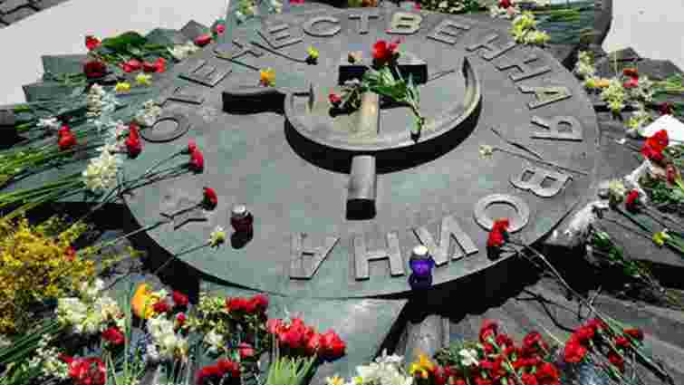 Росія надіслала Україні ноту через демонтаж радянської зірки на Марсовому полі у Львові