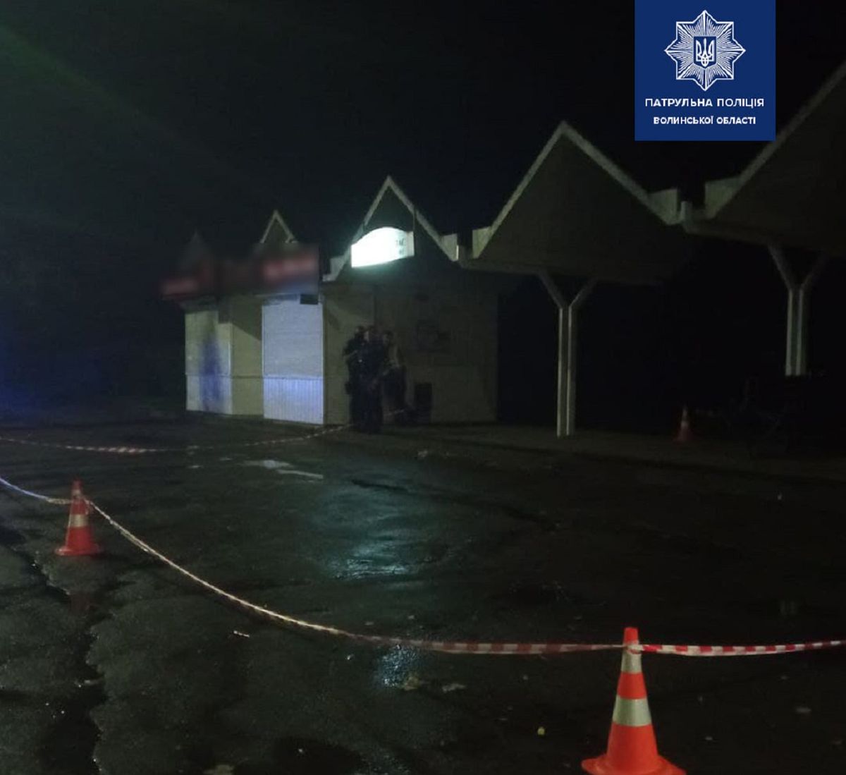 Під час стрілянини на зупинці у Луцьку поранили 37-річного чоловіка