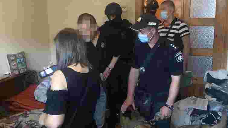 У Дрогобичі поліція затримала 47-річного розповсюджувача наркотиків 
