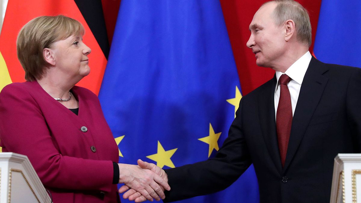 Німеччина не закриє «Північний потік-2» навіть якщо РФ ним зловживатиме, – ЗМІ