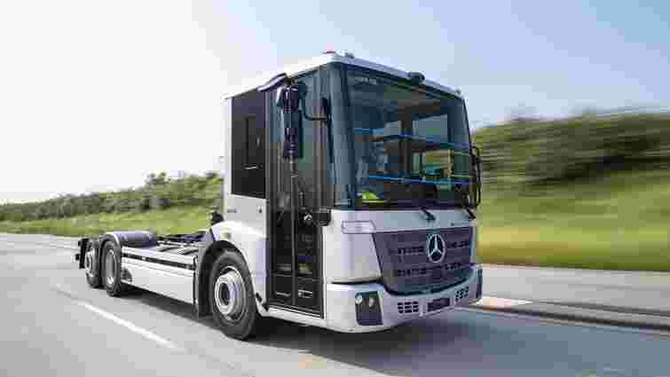 Mercedes-Benz готується до випуску електричних вантажівок