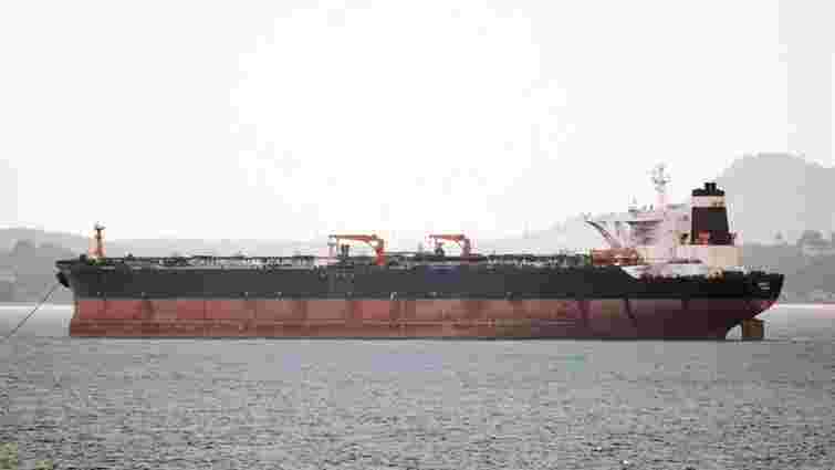 Біля узбережжя ОАЕ невідомі захопили танкер, але незабаром його залишили
