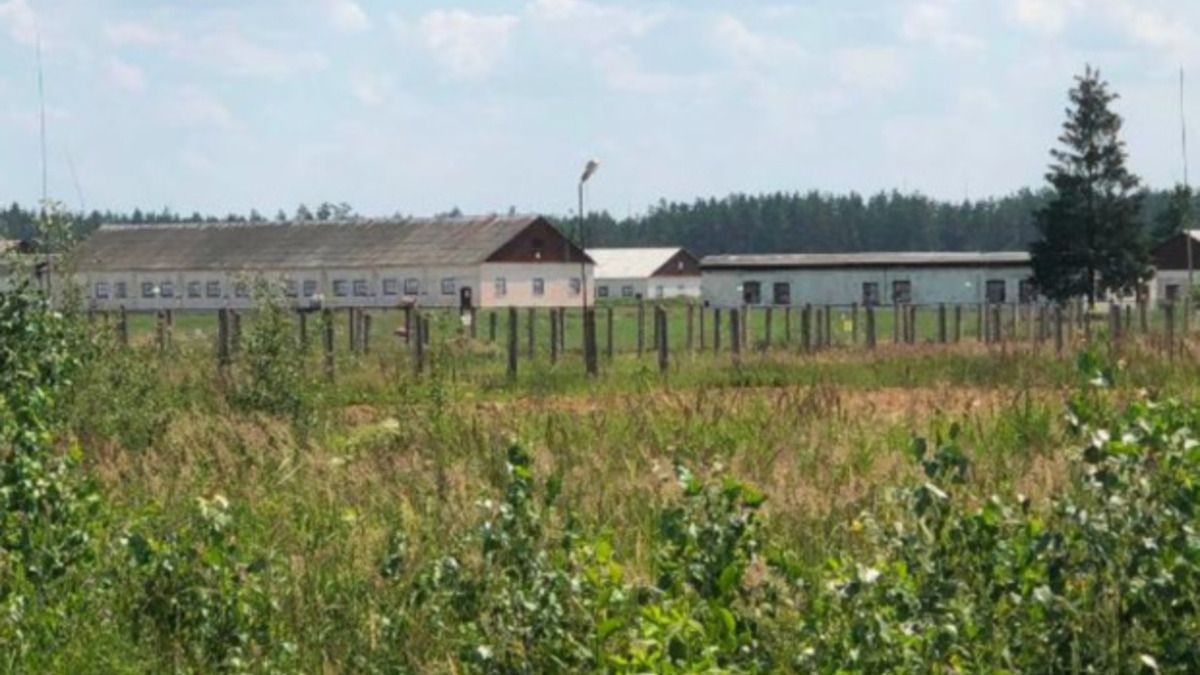 CNN повідомили про будівництво табору для політв'язнів поблизу Мінська