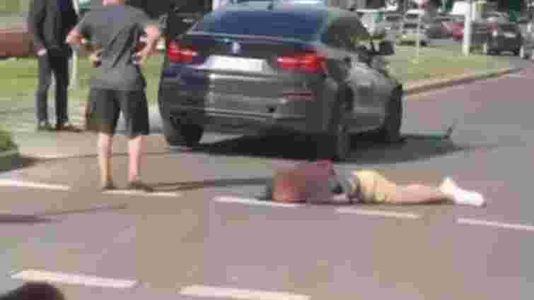 Автомобіль збив хлопця на електросамокаті у Львові