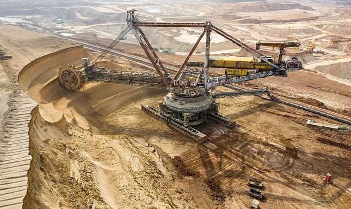 Комбінат Дмитра Фірташа позбавили ліцензії на родовище титанових руд