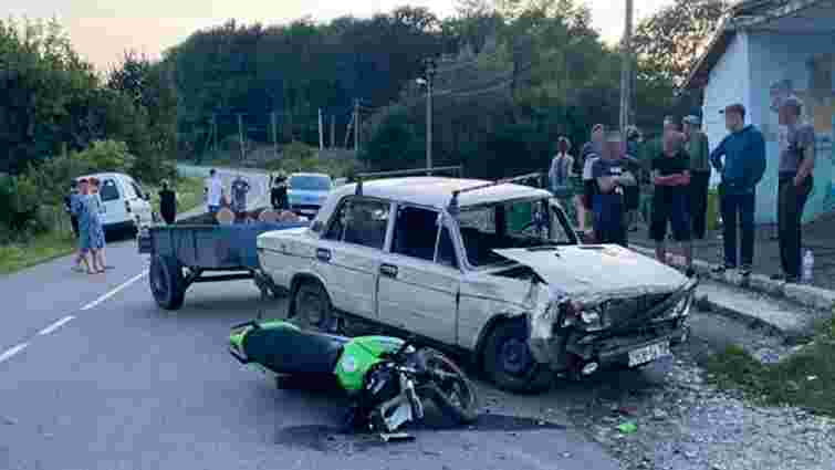 16-річна пасажирка мотоцикла отримала перелом таза внаслідок ДТП на Самбірщині