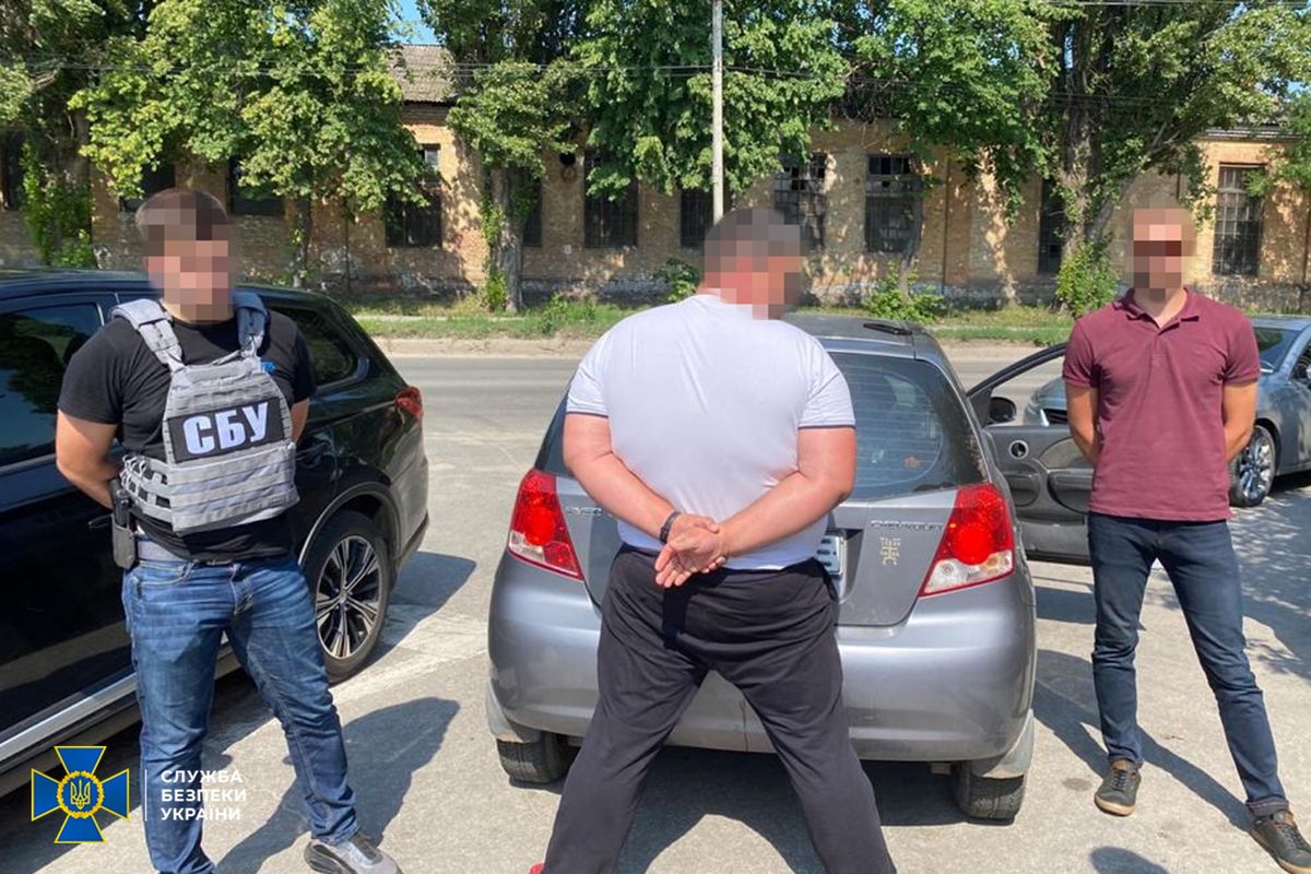СБУ вилучила арсенал зброї у членів ВО «Свобода»
