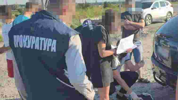 Двох працівників «Львівгазу» затримали під час отримання хабарів 