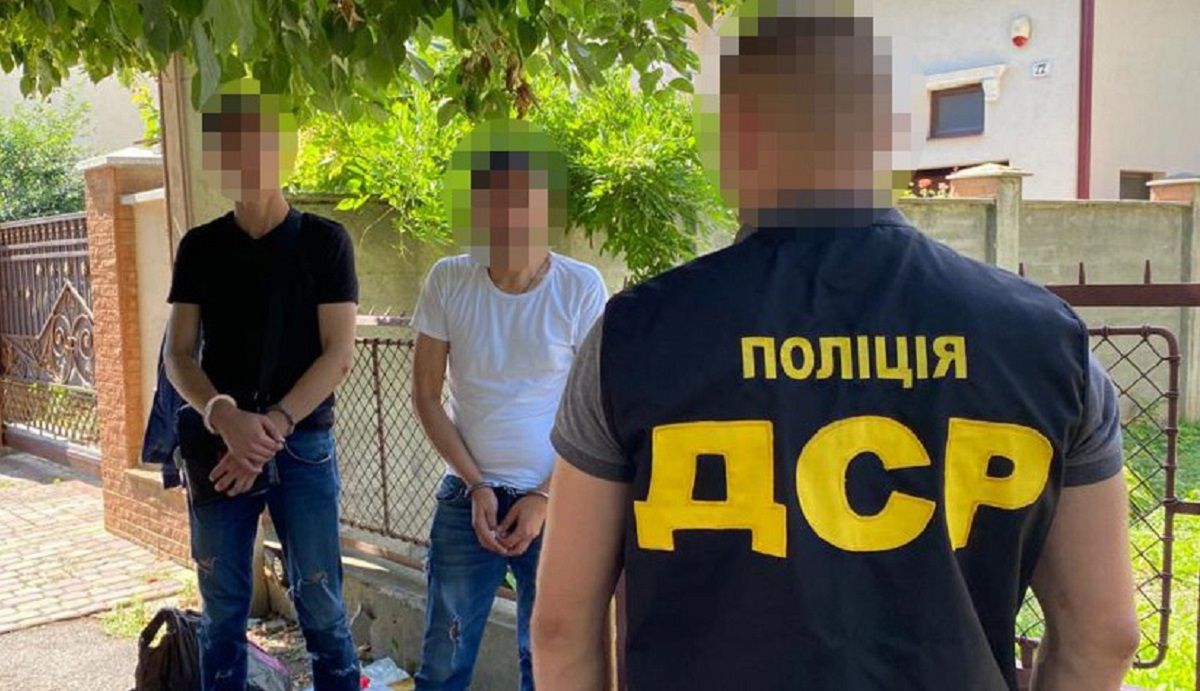 В Ужгороді затримали серійних злодіїв з Львівщини за крадіжки у чотирьох областях