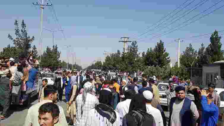 Евакуювати українців з Афганістану допоможуть посольства в Пакистані й Таджикистані