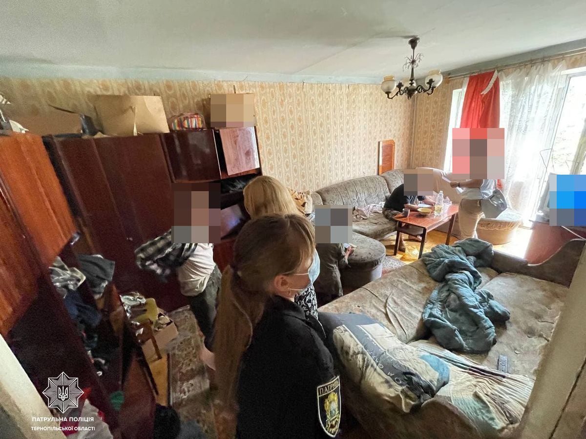 Поліція забрала у тернополянина 11-річного сина, який два дні не їв