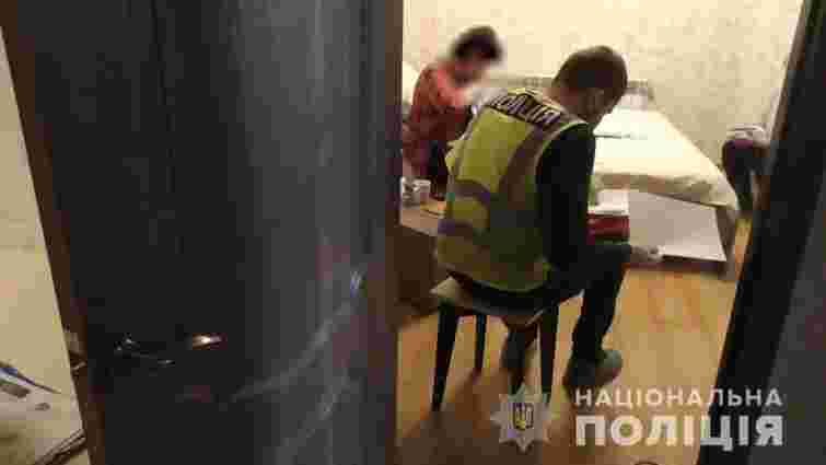 Поліція викрила київську клініку на продажі немовлят