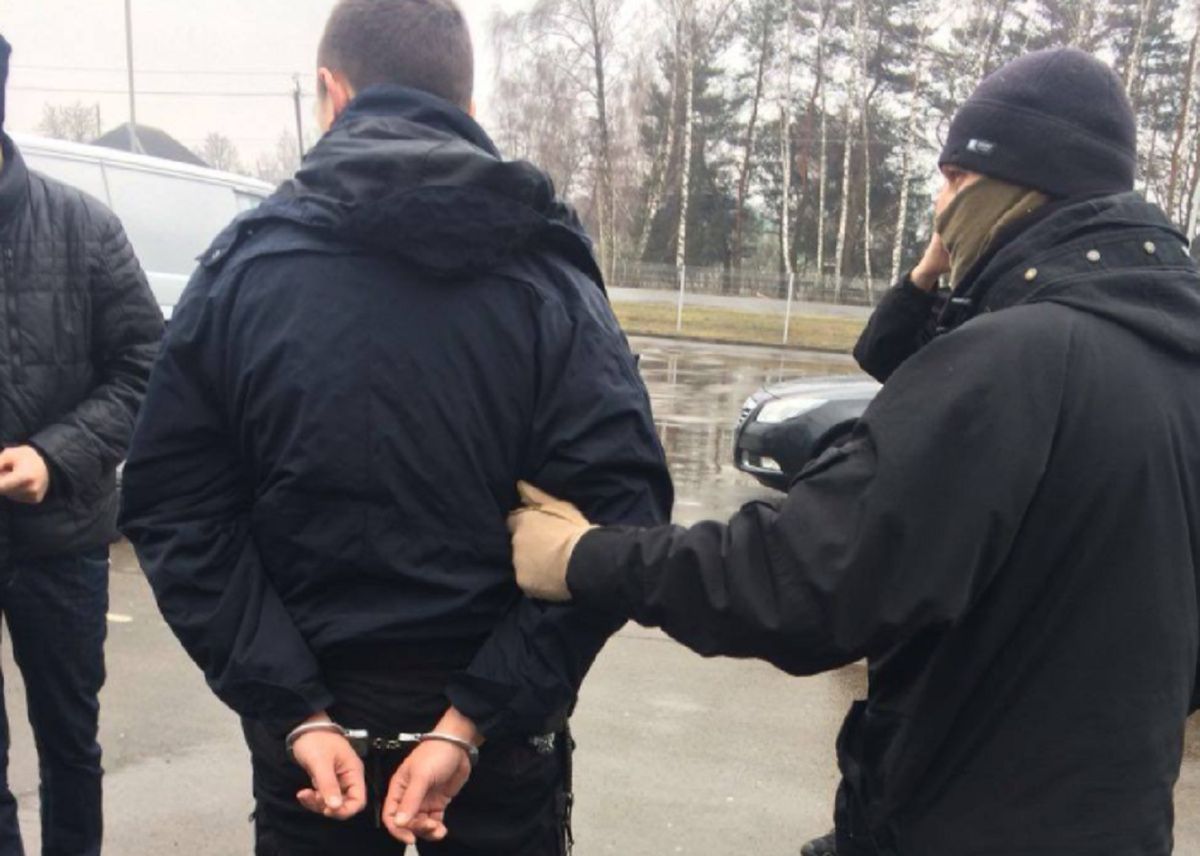Волинський патрульний заплатить 22 тис. грн штрафу  за отримання хабарів 
