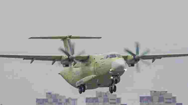 Біля Москви розбився новітній російський військовий літак Іл-112В