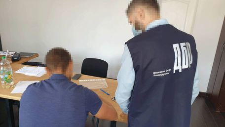 Керівника кіберполіції Івано-Франківщини звинуватили у хабарництві 