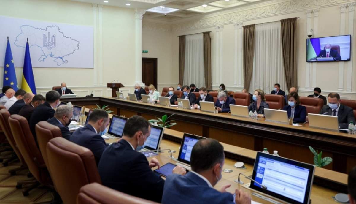 Щеплених одною дозою Covid-вакцини звільнили від самоізоляції після в’їзду в Україну