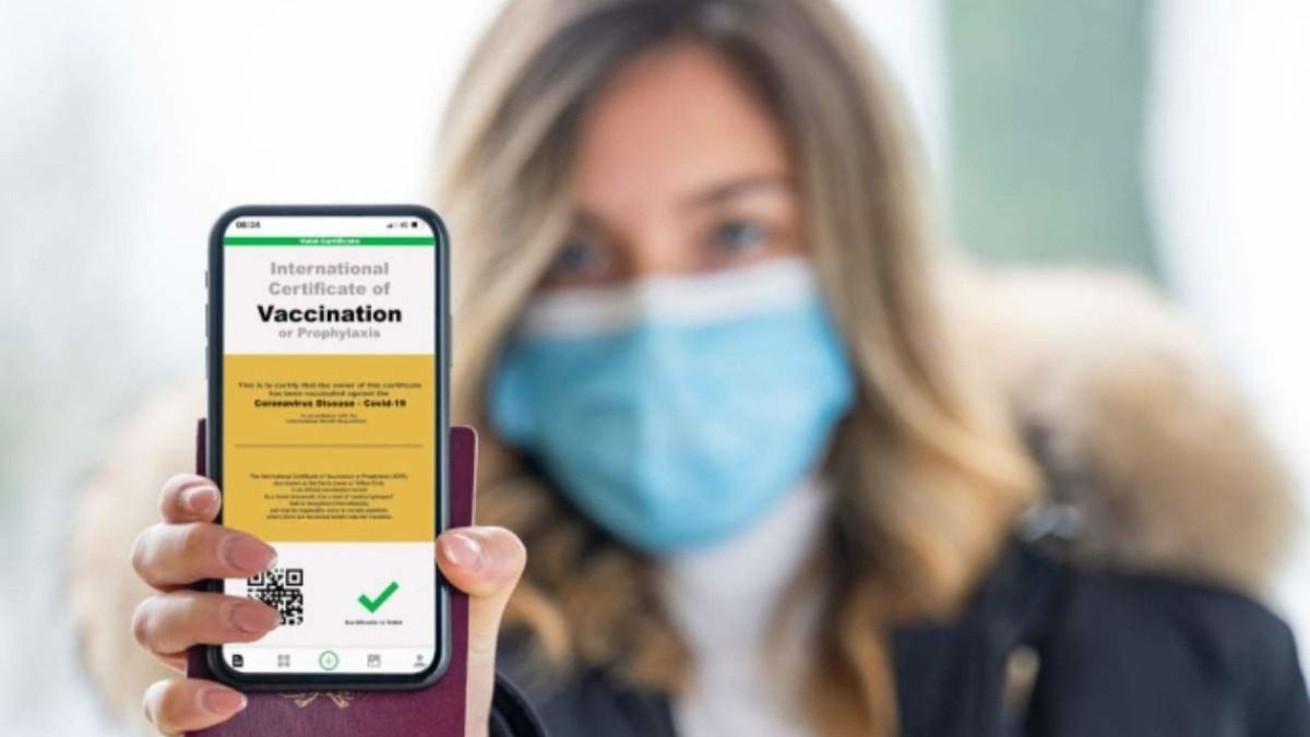 Українцям дозволили їхати за кордон із цифровими Covid-сертифікатами