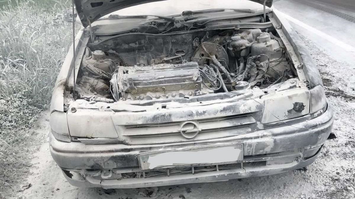 На дорозі Львів – Рава-Руська на ходу загорівся автомобіль