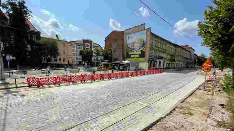 Вулицю Хмельницького та частину вулиці Бандери відкрили для проїзду