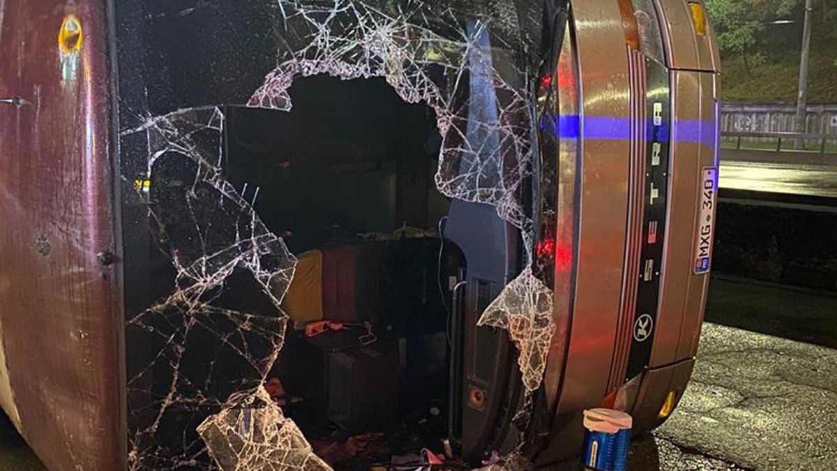 Автобус Кишинів – Москва перекинувся в Києві, серед постраждалих є діти