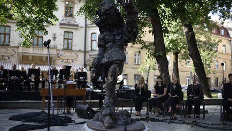 У Львові урочисто відкрили пам'ятник Францу Ксаверу Моцарту