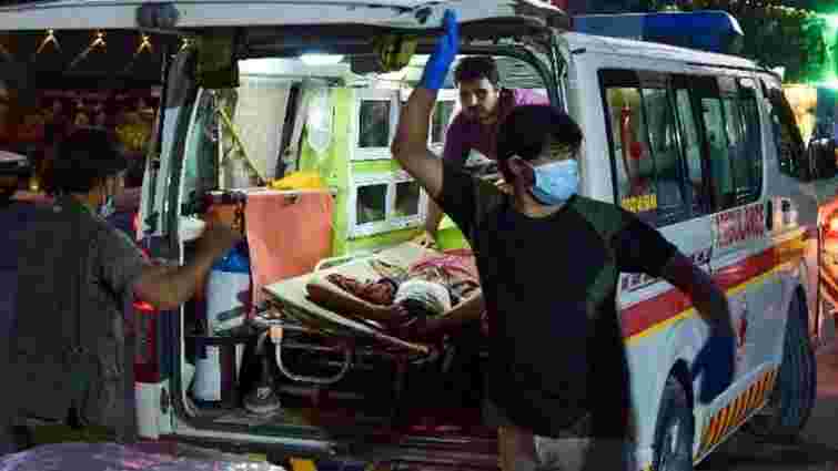 Внаслідок терактів в Кабулі загинули понад 100 людей
