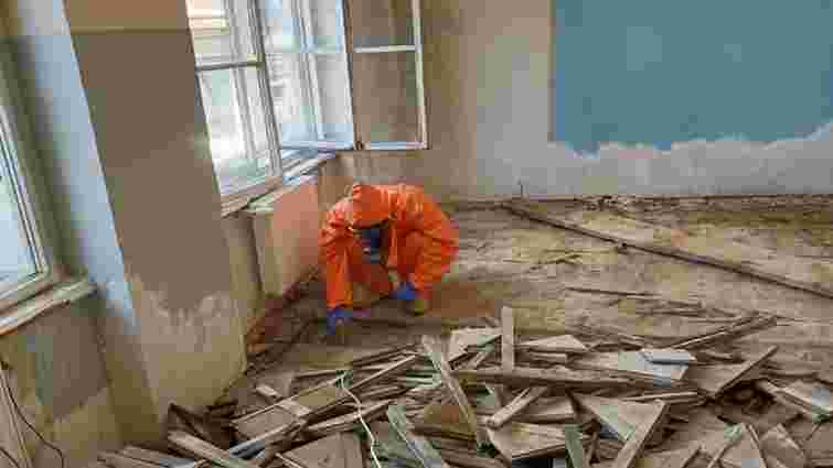 Під час ремонту у львівській школі під підлогою виявили ртуть