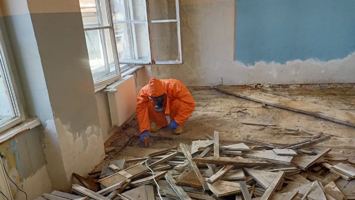 Під час ремонту у львівській школі під підлогою виявили ртуть