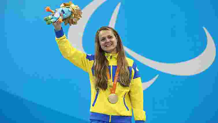 Плавчиня Анна Стеценко виборола третє золото для України на Паралімпіаді