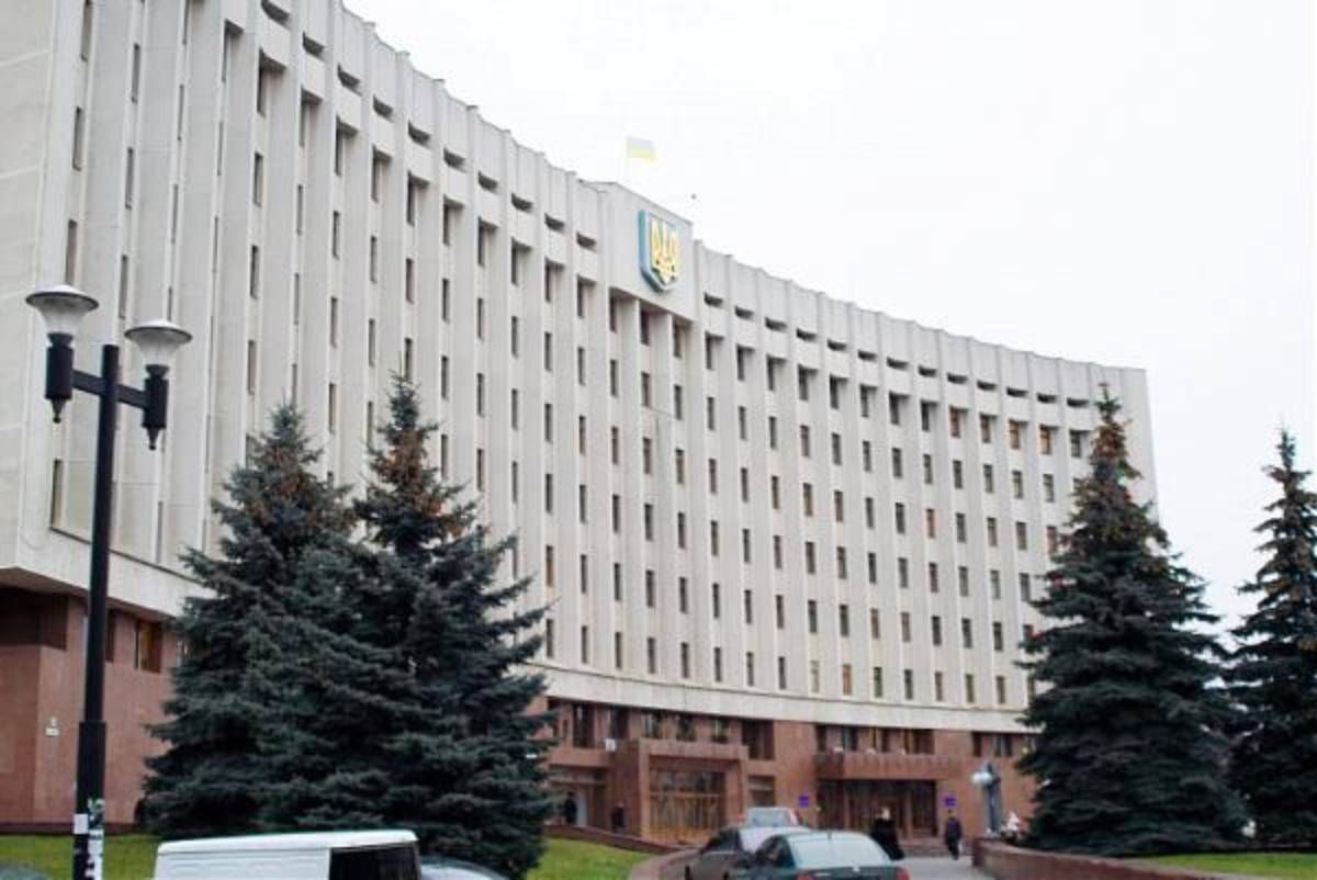 Вакцинованим іванофранківцям дадуть по 100 грн на комунальний транспорт
