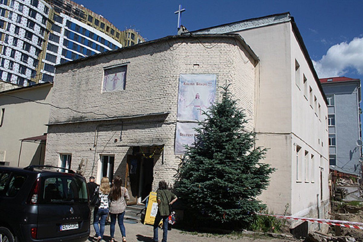 Протестантська церква програла суд за землю львівському готельєру