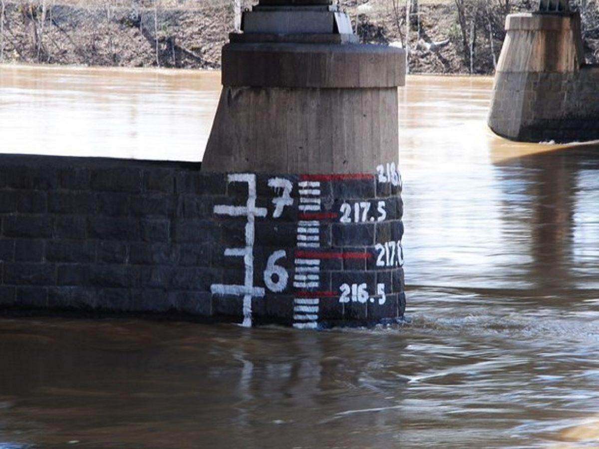 Рятувальники попередили про підвищення рівня води в річках через зливи