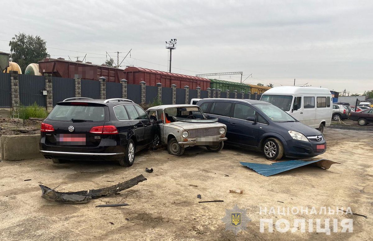 У Луцьку п’яний працівник автомийки вкрав авто свого шефа і розбив його