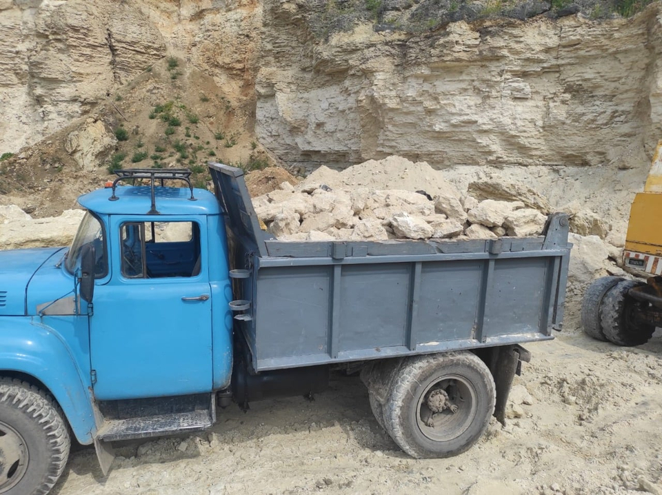 У національному парку «Кременецькі гори» влаштували нелегальний піщаний кар'єр У національному парку «Кременецькі гори» влаштували нелегальний піщаний кар'єр