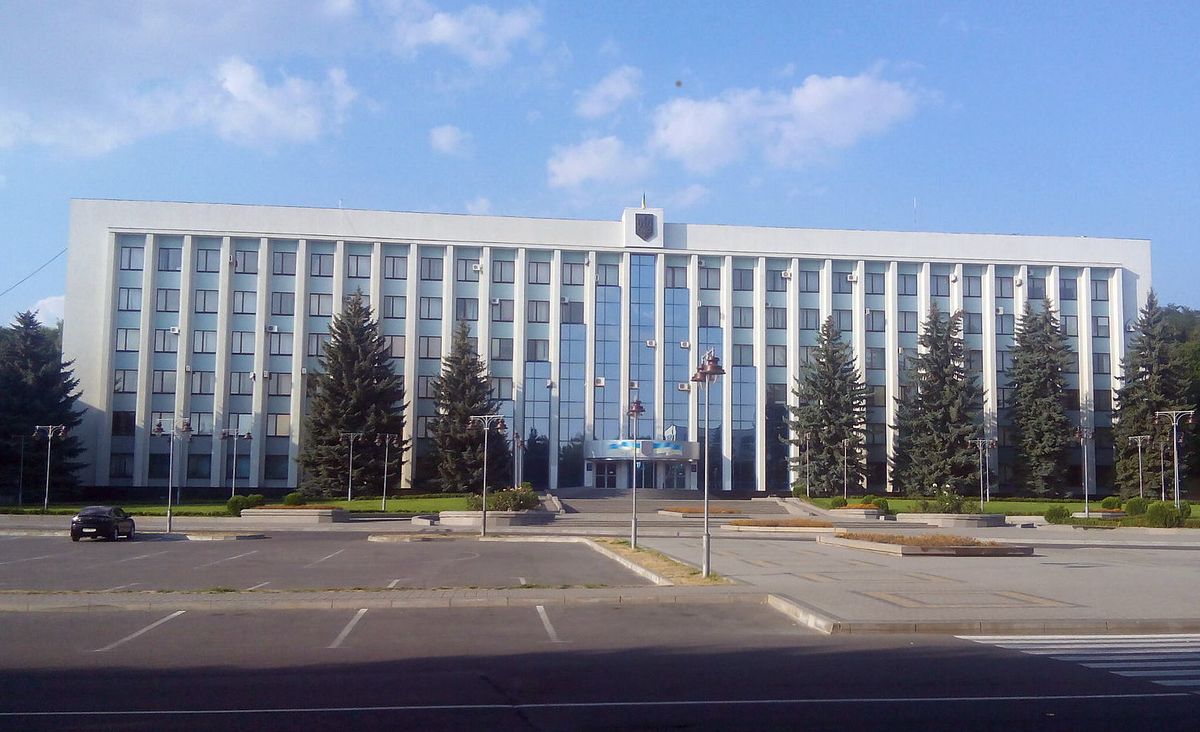 У Рівненській ОДА та облраді встановлять турнікети та камери відеонагляду