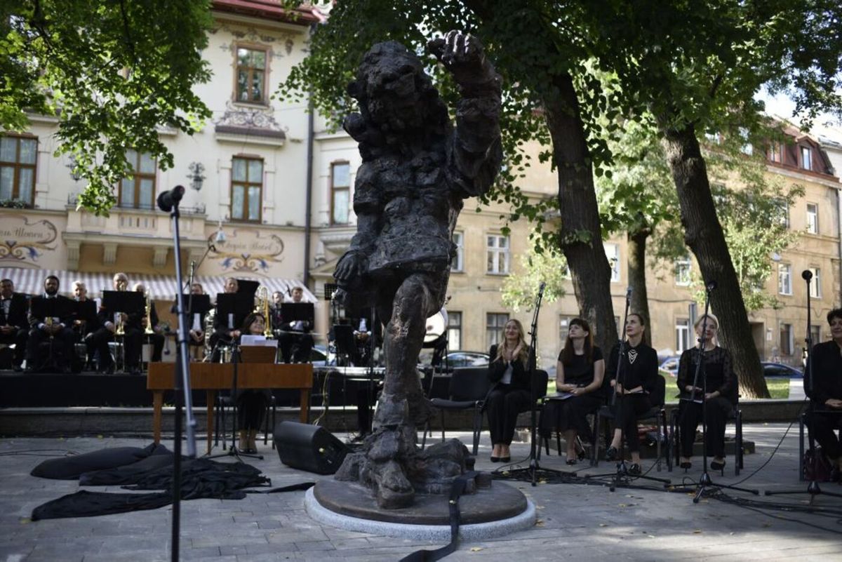 Петиція про демонтаж пам'ятника Моцарту не змогла зібрати 500 голосів