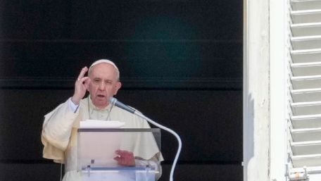Папа Франциск закликав приймати афганців, які тікають від «Талібану»