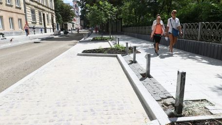 Вулицю Пекарську у Львові відкрили для проїзду транспорту
