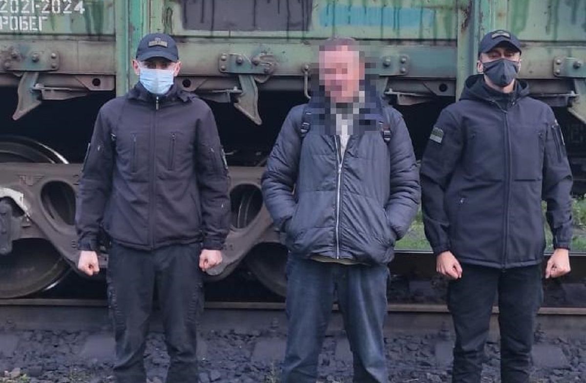 Мешканець Рівненщини намагався перетнути кордон з Польщею у товарному вагоні