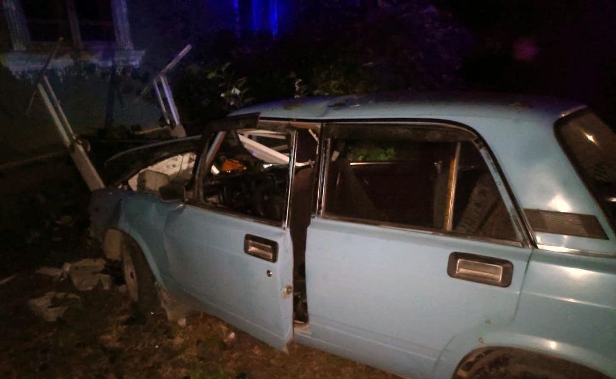 На Буковині поліцейські дістали з криниці п'яного водія