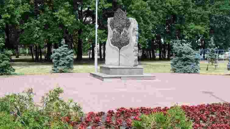 У Києві демонтували пам'ятник на честь «дружби Києва і Москви»