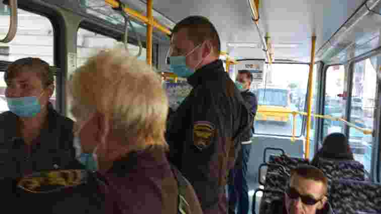 У Львові проведуть перевірку через конфлікт контролерів з пасажирами трамвая 
