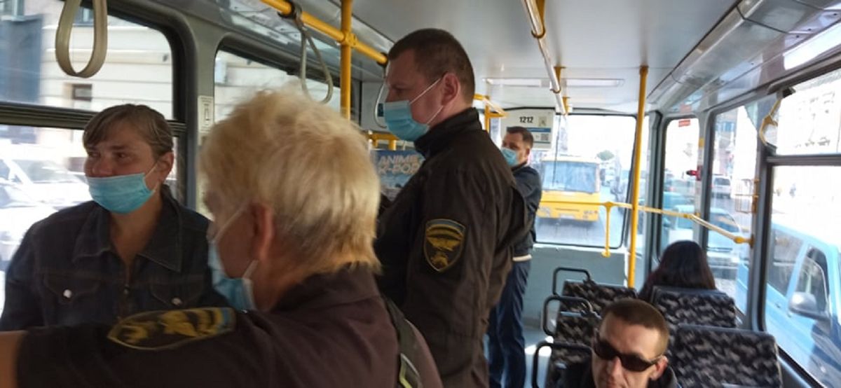 У Львові проведуть перевірку через конфлікт контролерів з пасажирами трамвая 
