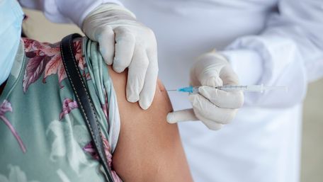 МОЗ не планує масові щеплення третьою дозою вакцини проти Covid-19
